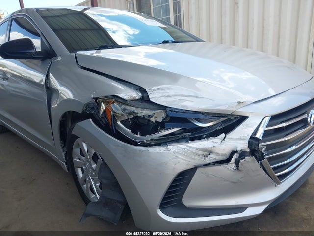Hyundai ELANTRA SE 2018 5NPD74LF8JH328260 Image 6