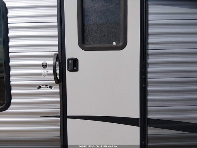 Coachmen Catalina 2018 5ZT2CAMB3JU028613 Image 5