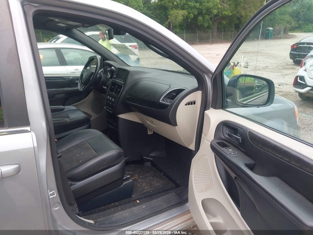 2019 Dodge Grand Caravan Sxt მანქანა იყიდება აუქციონზე, vin: 2C4RDGCG8KR758898, აუქციონის ნომერი: 45227135