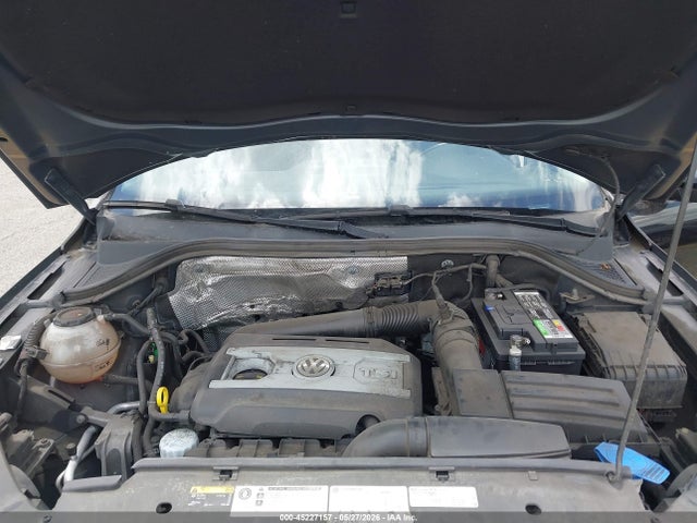 WVGAV7AX1JK004800 Volkswagen Tiguan Limited 2.0t