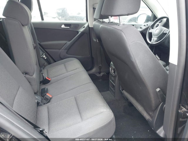 WVGAV7AX1JK004800 Volkswagen Tiguan Limited 2.0t