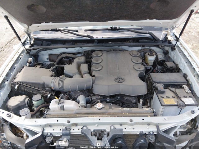 2020 Toyota 4runner Sr5 მანქანა იყიდება აუქციონზე, vin: JTEZU5JR3L5225456, აუქციონის ნომერი: 45227189