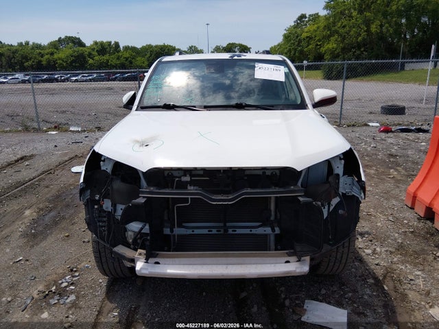 2020 Toyota 4runner Sr5 მანქანა იყიდება აუქციონზე, vin: JTEZU5JR3L5225456, აუქციონის ნომერი: 45227189