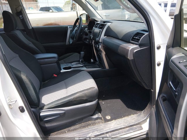 2020 Toyota 4runner Sr5 მანქანა იყიდება აუქციონზე, vin: JTEZU5JR3L5225456, აუქციონის ნომერი: 45227189