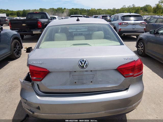 2014 Volkswagen Passat 1.8t Sel Premium მანქანა იყიდება აუქციონზე, vin: 1VWCT7A35EC024447, აუქციონის ნომერი: 45227258