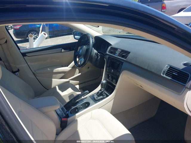 Aukcja sprzedaży 2015 Volkswagen Passat 2.0l Tdi Se, vin: 1VWBV7A31FC038143, numer aukcji: 45227291