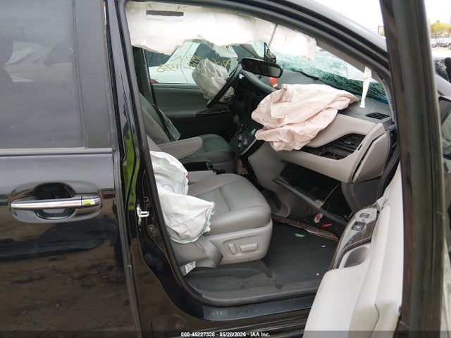 Auction sale of the 2020 Toyota Sienna Xle, vin: 5TDYZ3DC6LS071428, lot number: 45227338