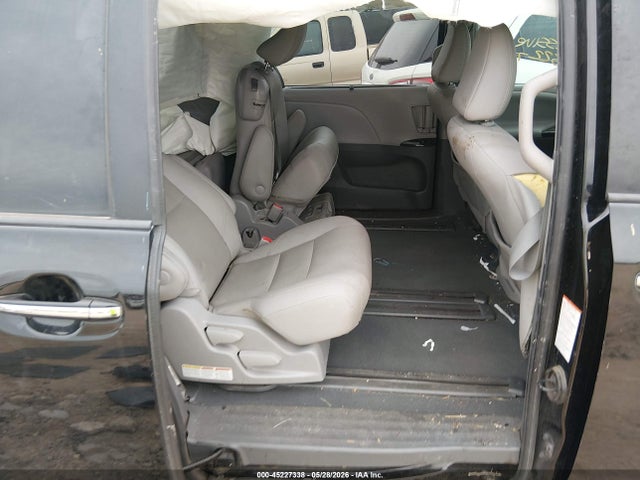 Toyota SIENNA XLE 2020 5TDYZ3DC6LS071428 Image 8