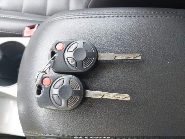 Продажа на аукционе авто 2013 Ford Escape Sel, vin: 1FMCU9H91DUC36692, номер лота: 45227352