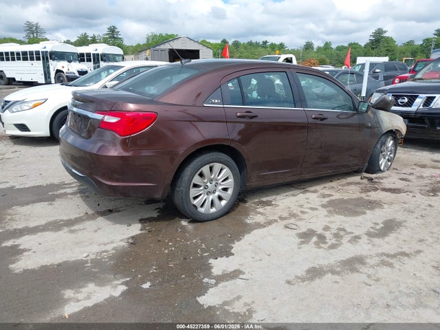Продаж на аукціоні авто 2013 Chrysler 200 Lx, vin: 1C3CCBAB8DN686303, номер лоту: 45227359