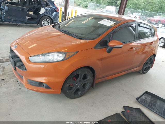 Ford FIESTA ST 2017 3FADP4GX6HM117460 Image 2