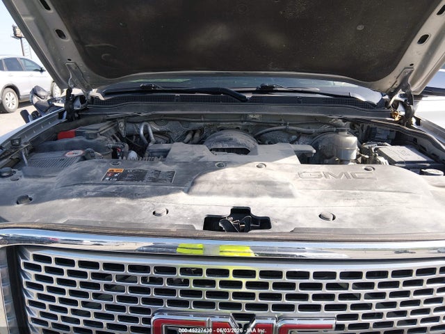 45227430 :رقم المزاد ، 1GKS2CKJXFR677253 vin ، 2015 Gmc Yukon Denali مزاد بيع