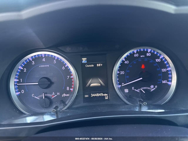 45227474 :رقم المزاد ، 5TDBZRFH6JS913523 vin ، 2018 Toyota Highlander Le مزاد بيع