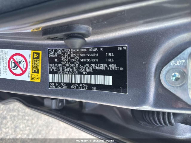 45227474 :رقم المزاد ، 5TDBZRFH6JS913523 vin ، 2018 Toyota Highlander Le مزاد بيع