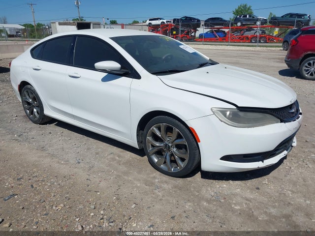Продажа на аукционе авто 2015 Chrysler 200 S, vin: 1C3CCCBG0FN581239, номер лота: 45227481