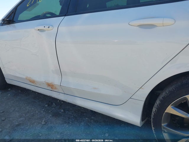 45227481 :رقم المزاد ، 1C3CCCBG0FN581239 vin ، 2015 Chrysler 200 S مزاد بيع