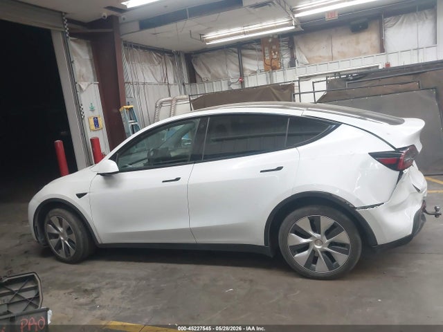Tesla Model Y 2023 7SAYGDEE3PF608085 Image 12