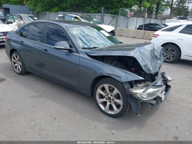 2014 Bmw 320i Xdrive მანქანა იყიდება აუქციონზე, vin: WBA3C3C5XEF986913, აუქციონის ნომერი: 45227563