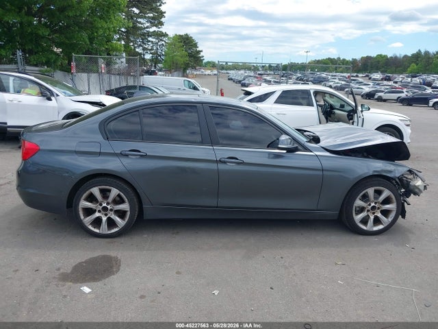 2014 Bmw 320i Xdrive მანქანა იყიდება აუქციონზე, vin: WBA3C3C5XEF986913, აუქციონის ნომერი: 45227563