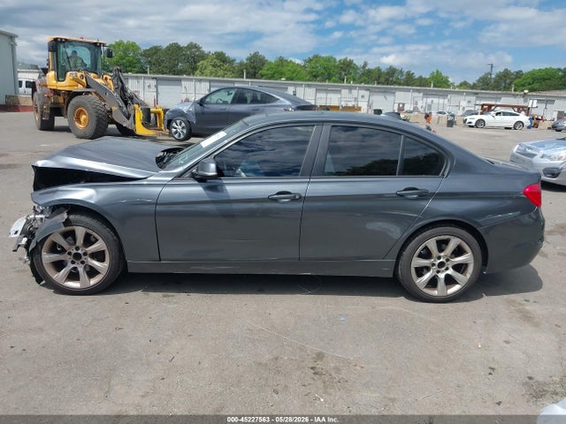 2014 Bmw 320i Xdrive მანქანა იყიდება აუქციონზე, vin: WBA3C3C5XEF986913, აუქციონის ნომერი: 45227563