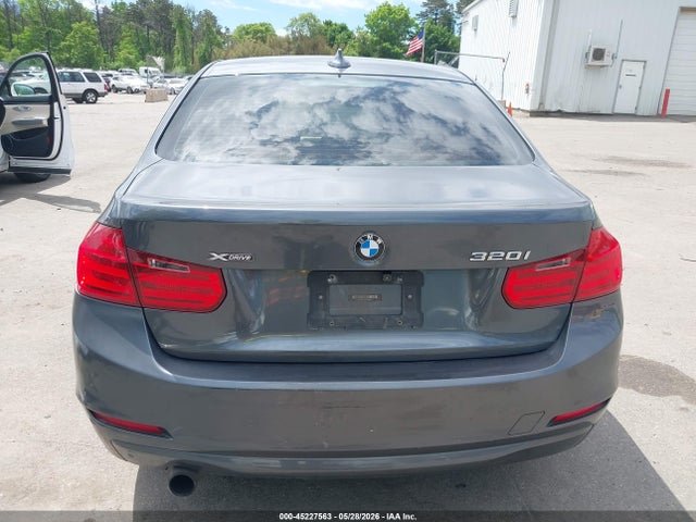 2014 Bmw 320i Xdrive მანქანა იყიდება აუქციონზე, vin: WBA3C3C5XEF986913, აუქციონის ნომერი: 45227563