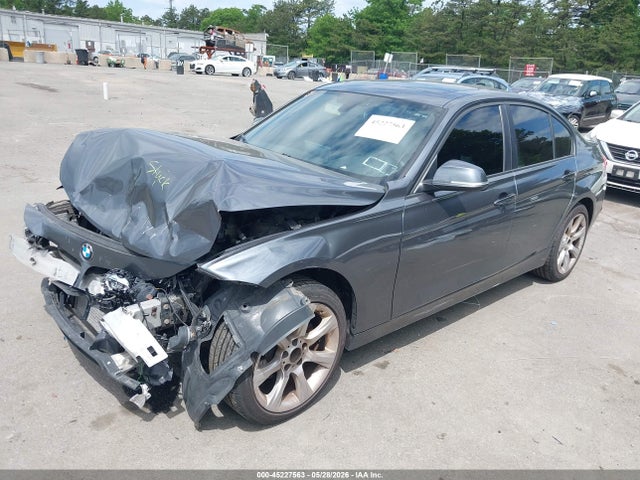 2014 Bmw 320i Xdrive მანქანა იყიდება აუქციონზე, vin: WBA3C3C5XEF986913, აუქციონის ნომერი: 45227563