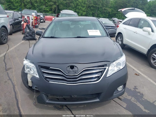 45227587 :رقم المزاد ، 4T4BF3EKXBR148043 vin ، 2011 Toyota Camry Xle مزاد بيع