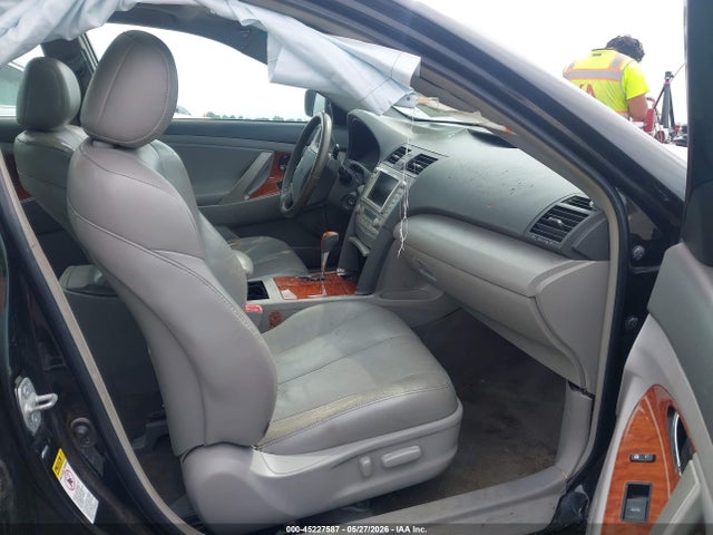 45227587 :رقم المزاد ، 4T4BF3EKXBR148043 vin ، 2011 Toyota Camry Xle مزاد بيع