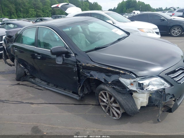 45227587 :رقم المزاد ، 4T4BF3EKXBR148043 vin ، 2011 Toyota Camry Xle مزاد بيع