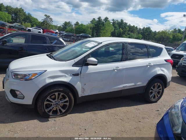 Ford ESCAPE SE 2019 1FMCU9GD0KUB74205 Image 14