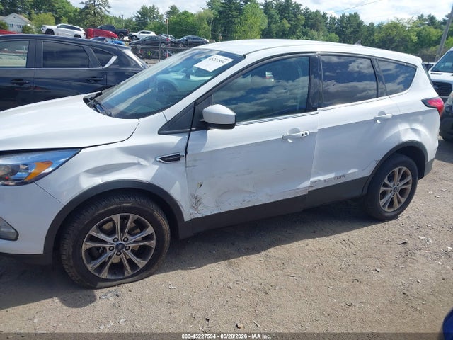 Ford ESCAPE SE 2019 1FMCU9GD0KUB74205 Image 6