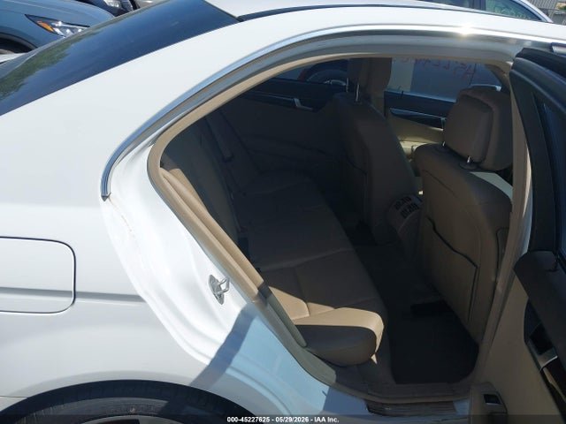 45227625 :رقم المزاد ، WDDGF8AB1DR270714 vin ، 2013 Mercedes-benz C 300 Luxury 4matic مزاد بيع