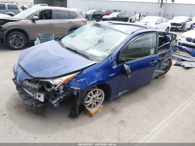 2018 Toyota Prius Two მანქანა იყიდება აუქციონზე, vin: JTDKBRFU7J3596158, აუქციონის ნომერი: 45227627