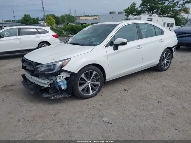45227628 :رقم المزاد ، 4S3BNEN65J3037677 vin ، 2018 Subaru Legacy 3.6r Limited مزاد بيع