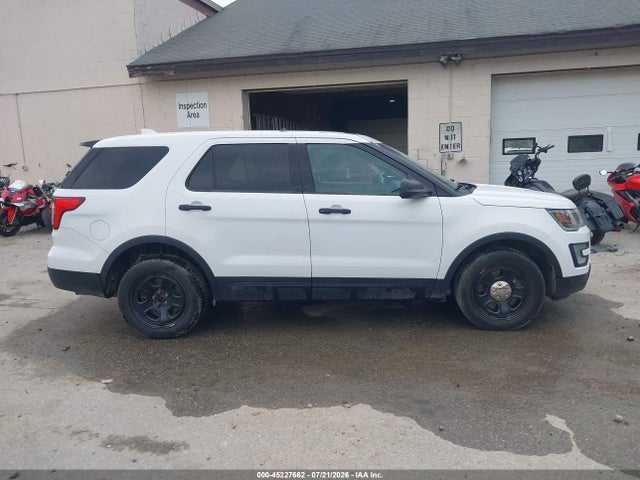 Ford Utility Police Interceptor 2017 1FM5K8AR6HGB72401 Image 13