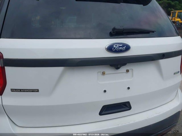 Ford Utility Police Interceptor 2017 1FM5K8AR6HGB72401 Image 6