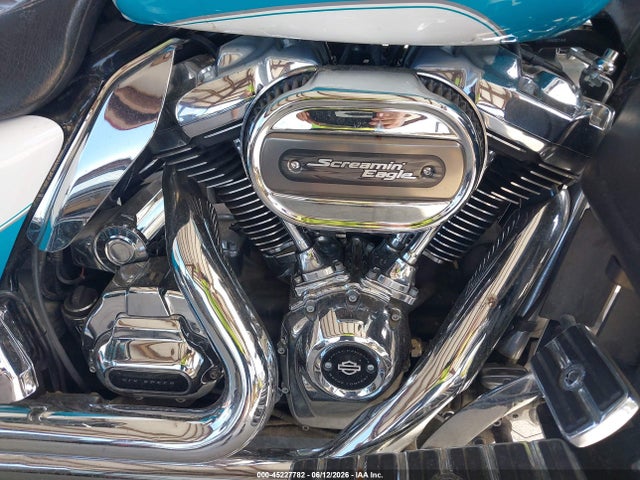 Harley-Davidson Flhtcu Ultra Classic Electra Gld 2017 1HD1FCC16HB668053 Image 8