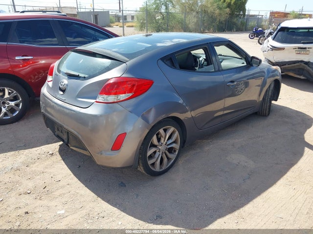 2013 Hyundai Veloster Base W/black მანქანა იყიდება აუქციონზე, vin: KMHTC6AD6DU089186, აუქციონის ნომერი: 45227794