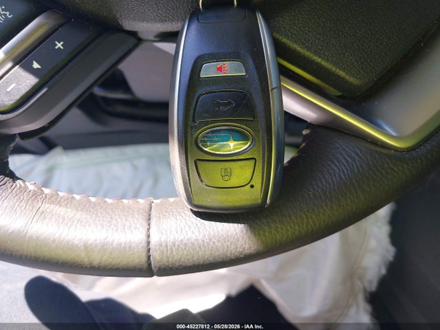 45227812 :رقم المزاد ، 4S3BWAF66S3008291 vin ، 2025 Subaru Legacy Premium مزاد بيع