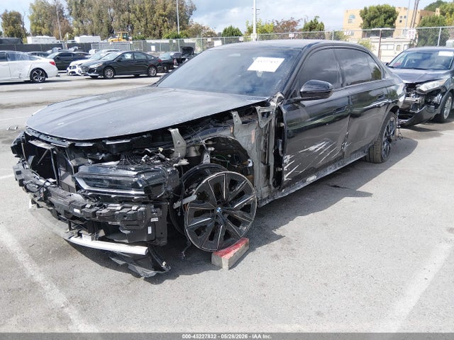BMW 740I 2025 WBA23EH08SCU88808 Image 2