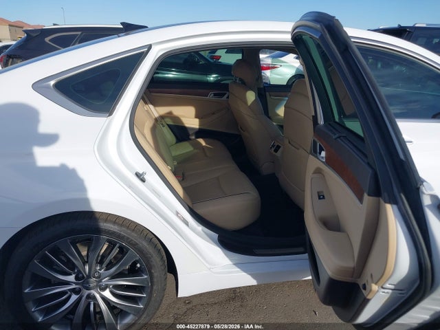 45227879 :رقم المزاد ، KMHGN4JF2FU047005 vin ، 2015 Hyundai Genesis 5.0 مزاد بيع