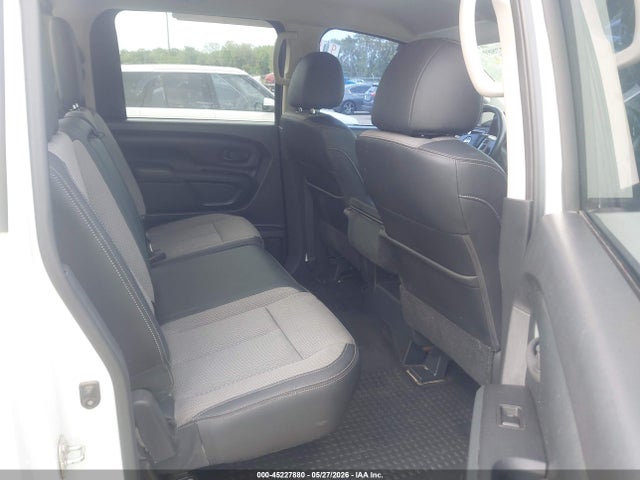 45227880 :رقم المزاد ، 1N6AA1EJ2KN506554 vin ، 2019 Nissan Titan S مزاد بيع