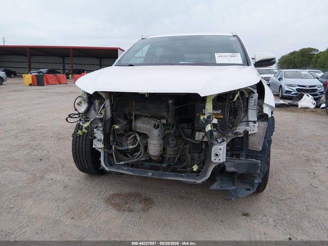 Toyota Highlander Xle V6 2016 5TDJKRFH2GS344615 Image 19