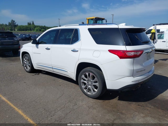 1GNEVJKW2JJ187033 Chevrolet Traverse Premier