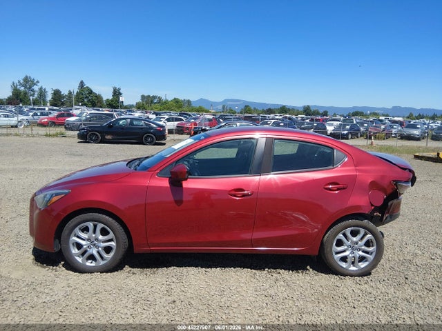 3MYDLBYV6HY178647 Toyota YARIS IA