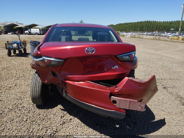 3MYDLBYV6HY178647 Toyota YARIS IA