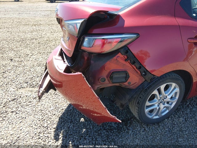 3MYDLBYV6HY178647 Toyota YARIS IA
