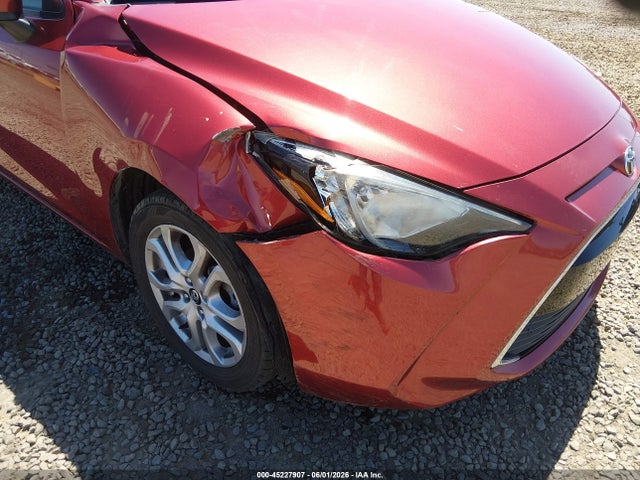 3MYDLBYV6HY178647 Toyota YARIS IA
