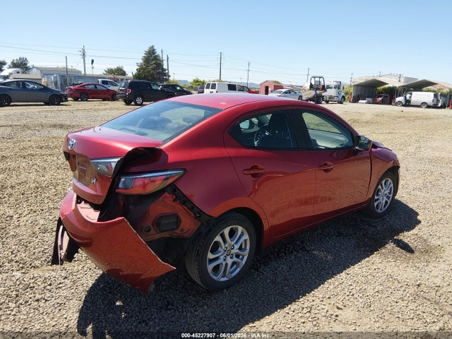 3MYDLBYV6HY178647 Toyota YARIS IA