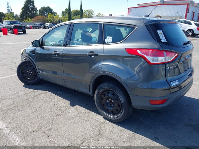 Продажа на аукционе авто 2016 Ford Escape S, vin: 1FMCU0F76GUC27794, номер лота: 45227964